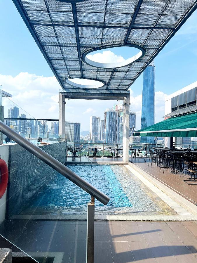 Apartamento Infini Suites@ D'majestic Place